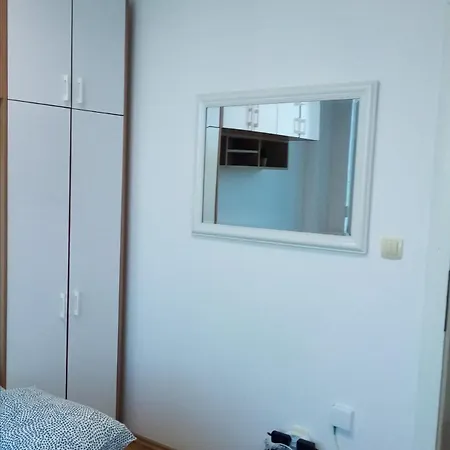 Central Apartment With 24-7 Building Security Novi Sad Exterior photo